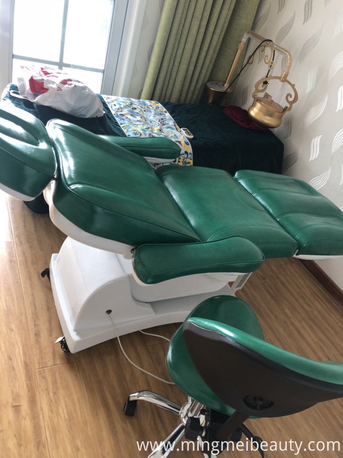 massage table massage table